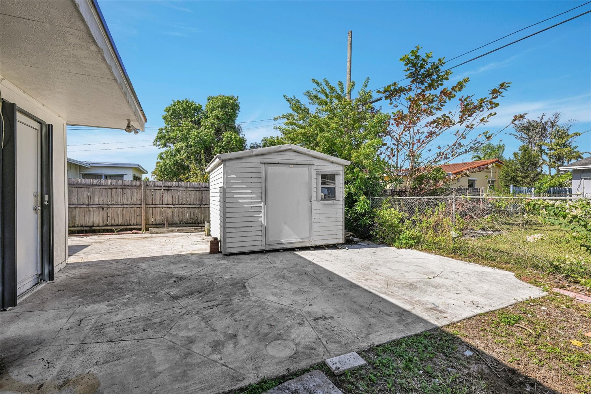 6881 SW 2nd Street, Pembroke Pines, FL 33023 — photo 24 of 30