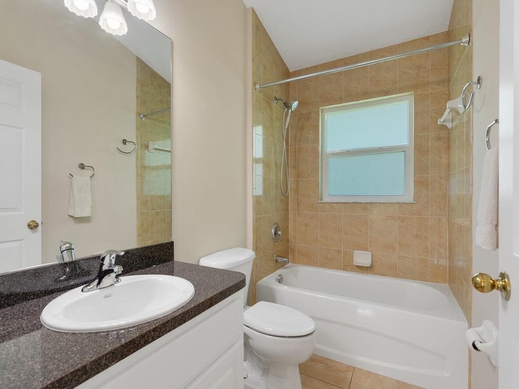 8340 Paladin Square, Vero Beach, FL 32967 — photo 18 of 28