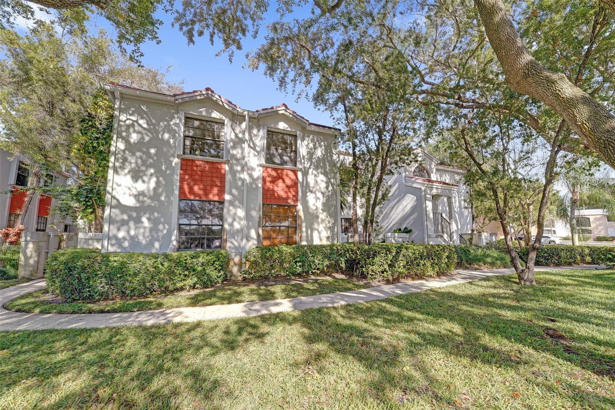 11970 NW 11th Street, Pembroke Pines, FL 33026 — photo 2 of 45