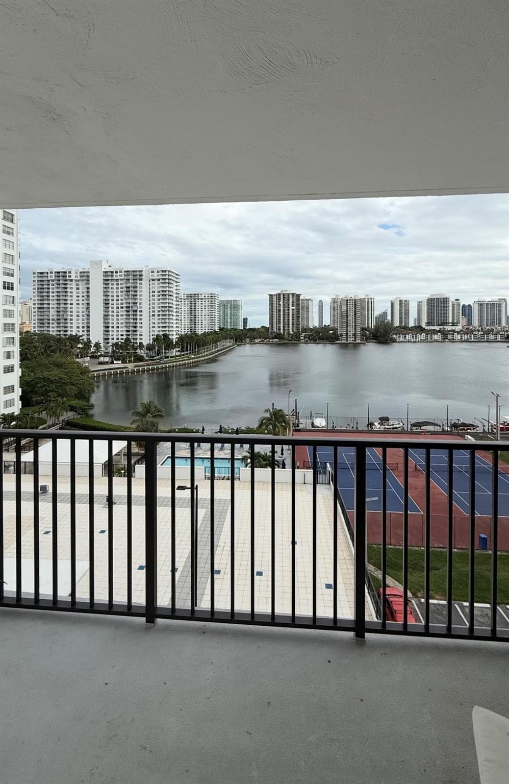 2750 NE 183rd Street 709, Aventura, FL 33160 — photo 1 of 14