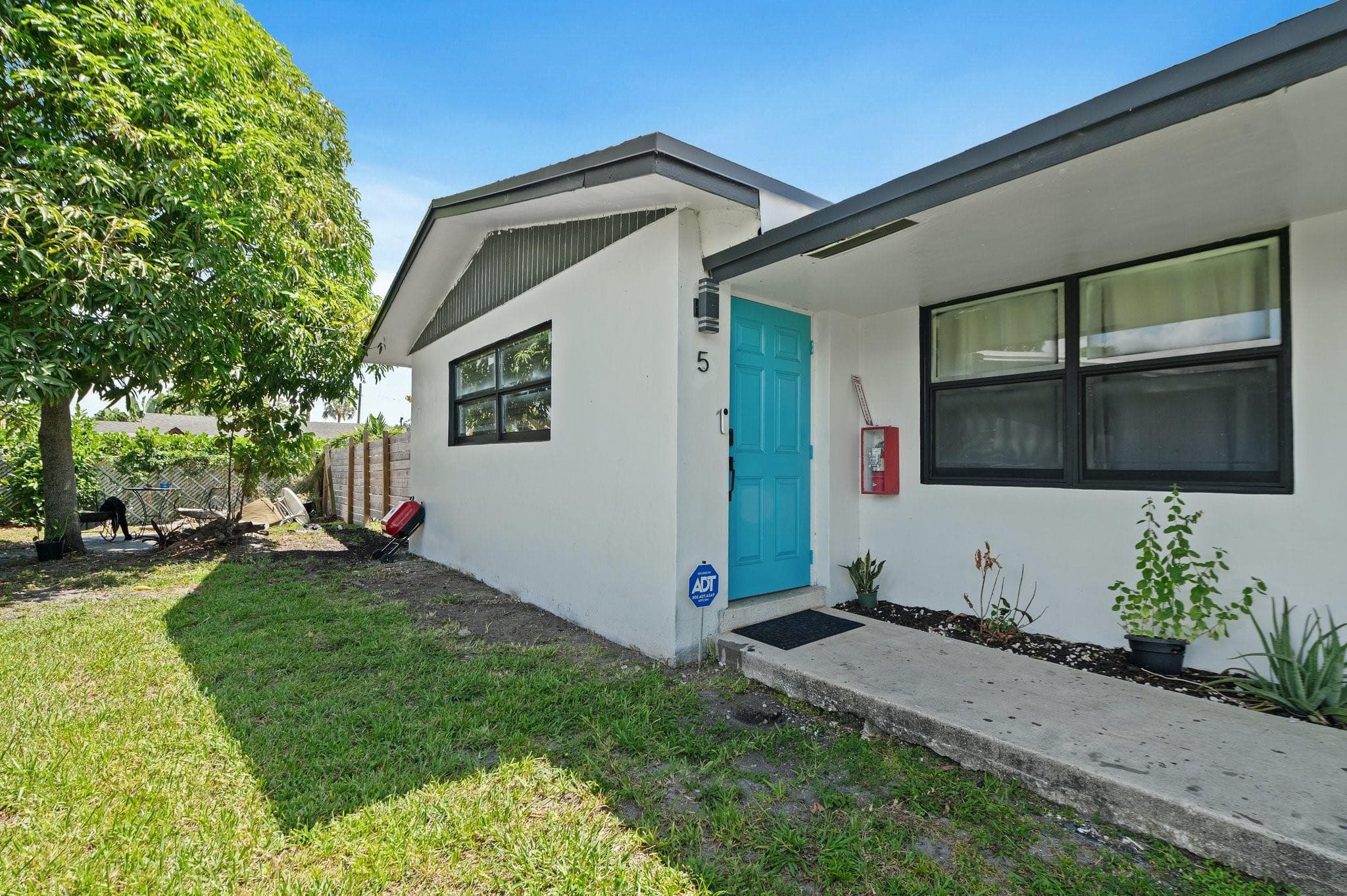 739 NE 13th Court, Fort Lauderdale, FL 33304 — photo 3 of 83