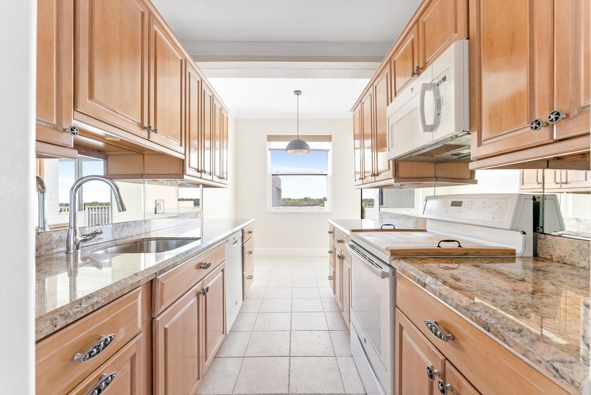 2860 S Ocean Boulevard 601, Palm Beach, FL 33480 — photo 7 of 28