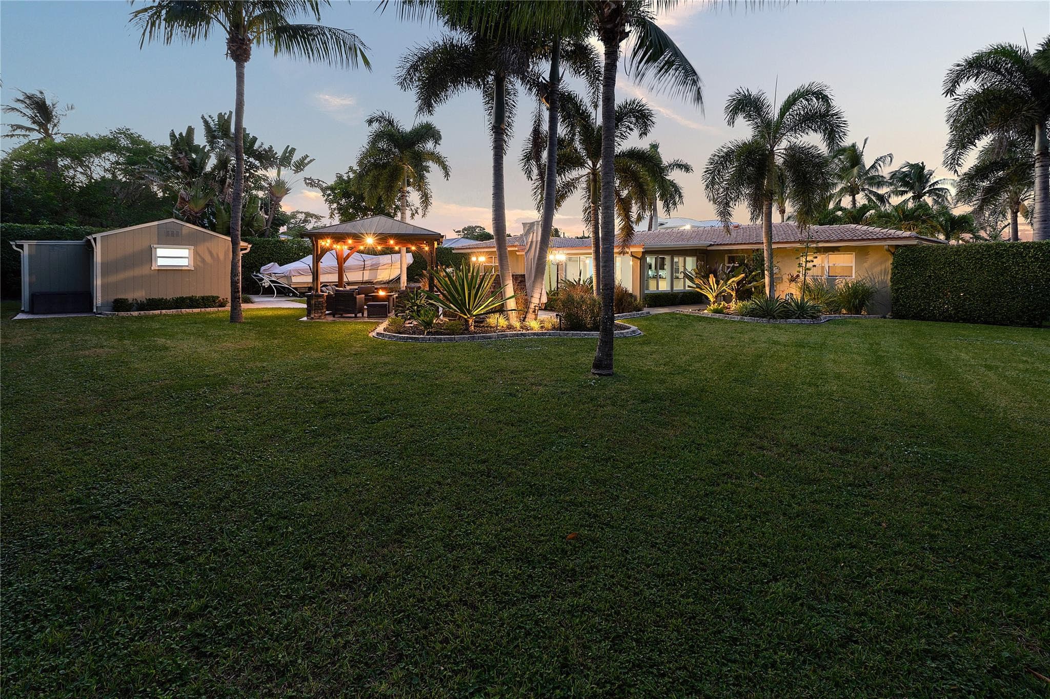 112 SW 24th Avenue, Boynton Beach, FL 33435 — photo 5 of 52