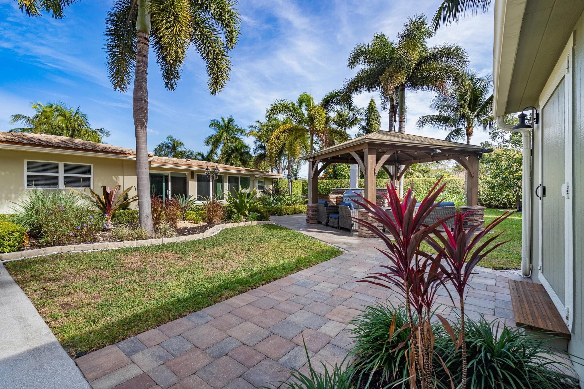 112 SW 24th Avenue, Boynton Beach, FL 33435 — photo 13 of 52