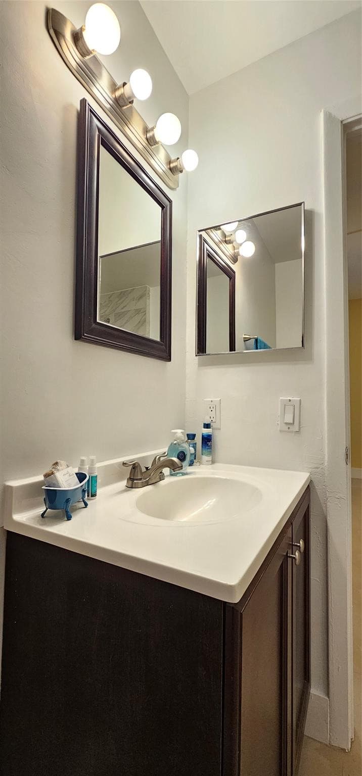 1881 NW 96th Terrace 7F, Pembroke Pines, FL 33024 — photo 11 of 35