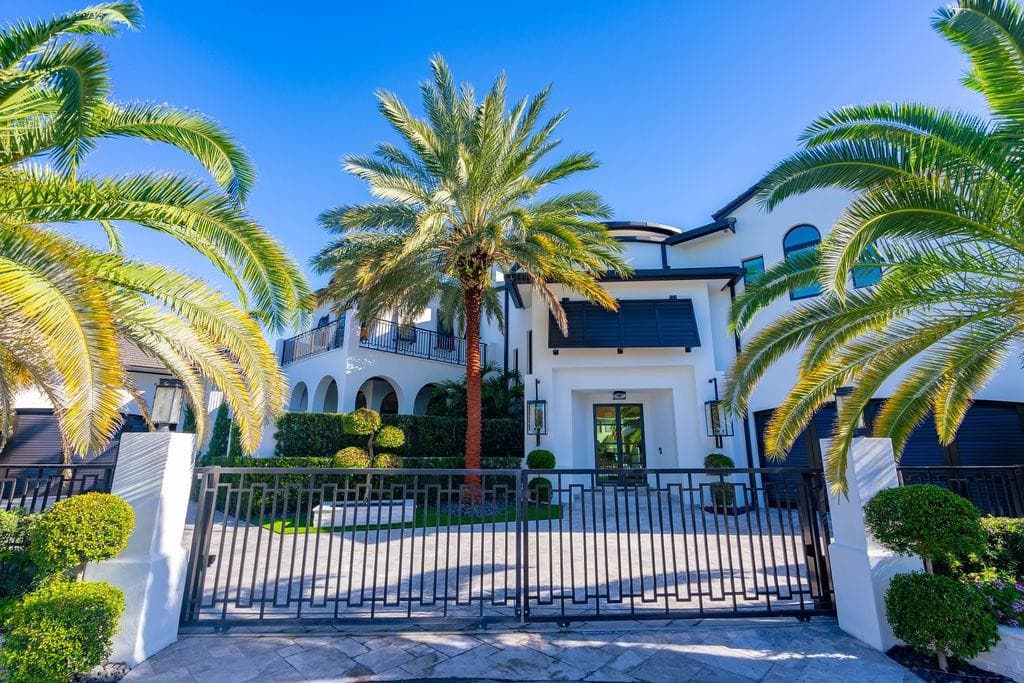 2457 NE 26th Street, Lighthouse Point, FL 33064 — photo 6 of 93