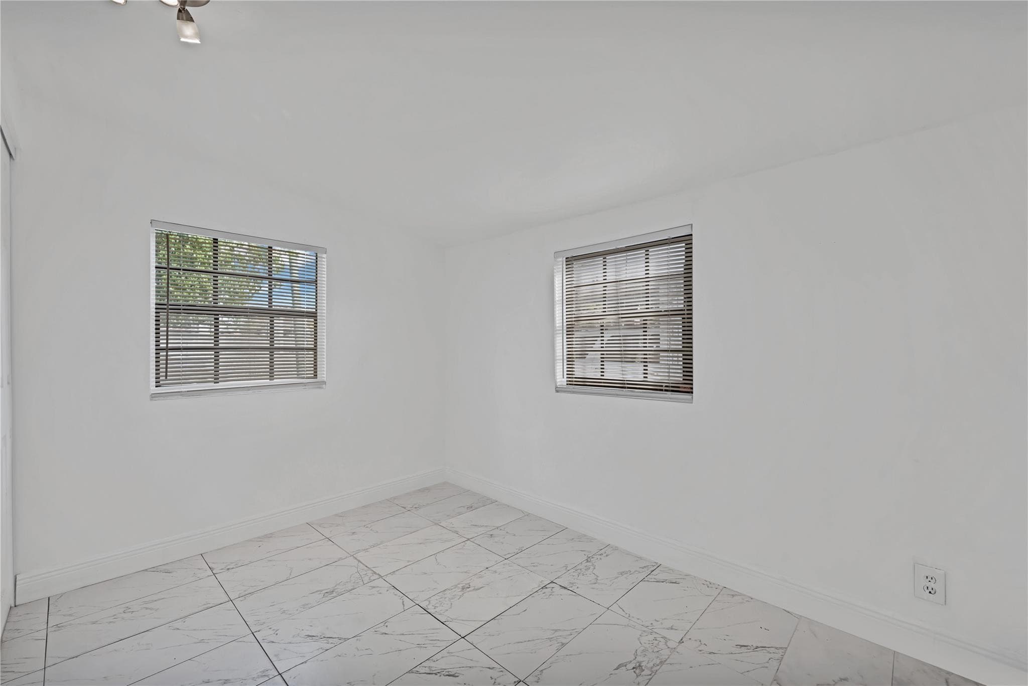 1114 NW 39th Street, Miami, FL 33127 — photo 7 of 25