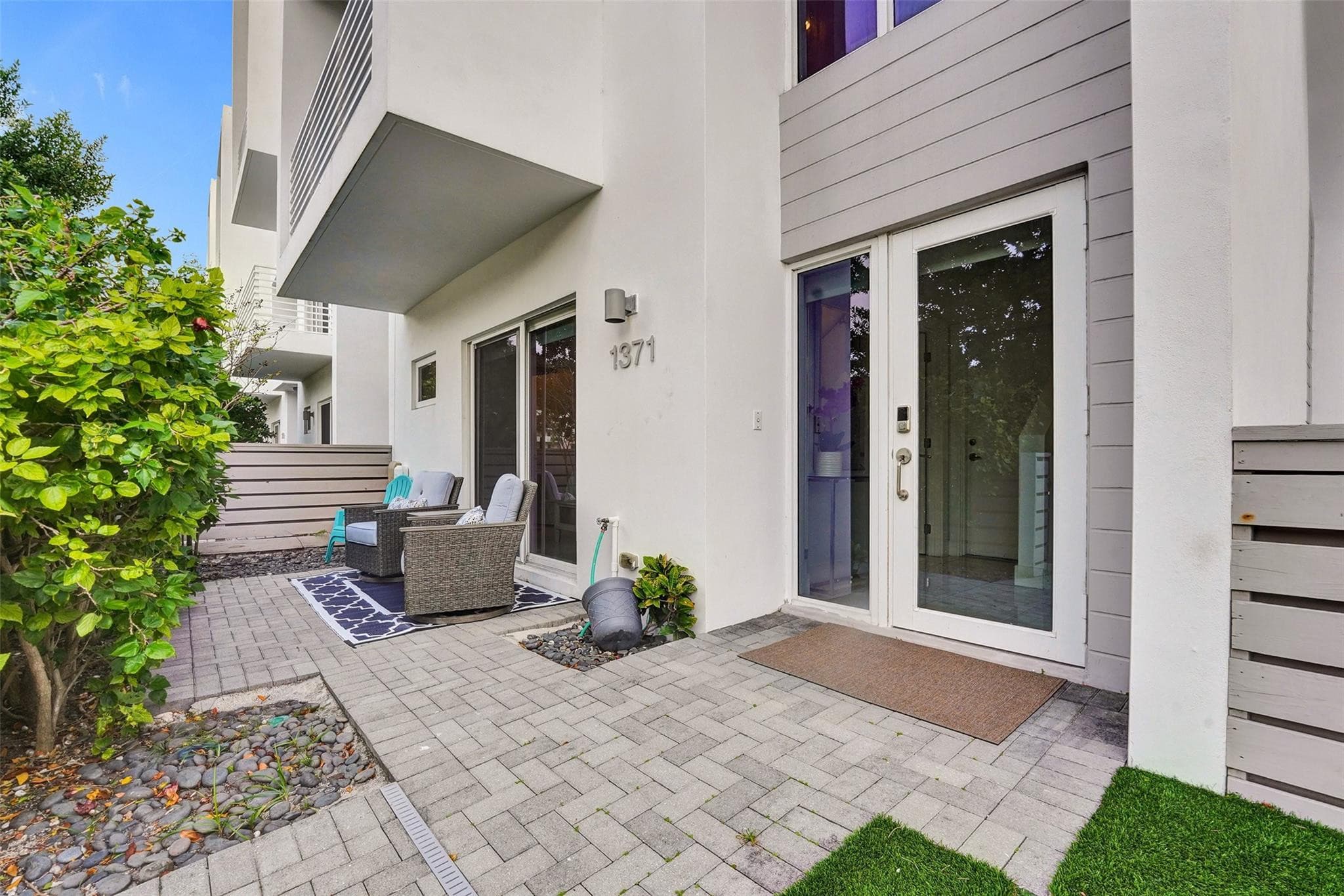 1371 N Ocean Boulevard, Pompano Beach, FL 33062 — photo 8 of 59