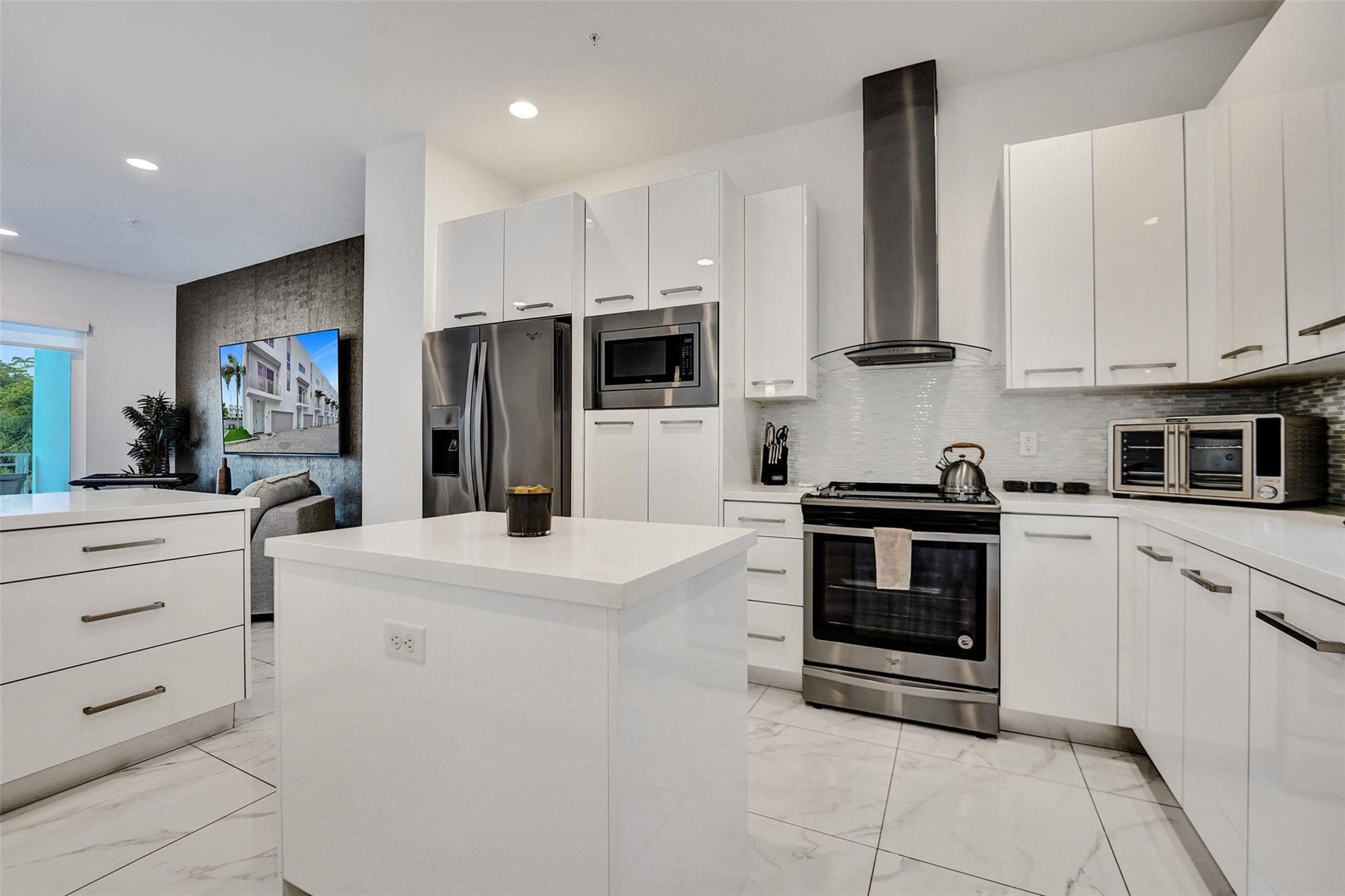 1371 N Ocean Boulevard, Pompano Beach, FL 33062 — photo 18 of 59