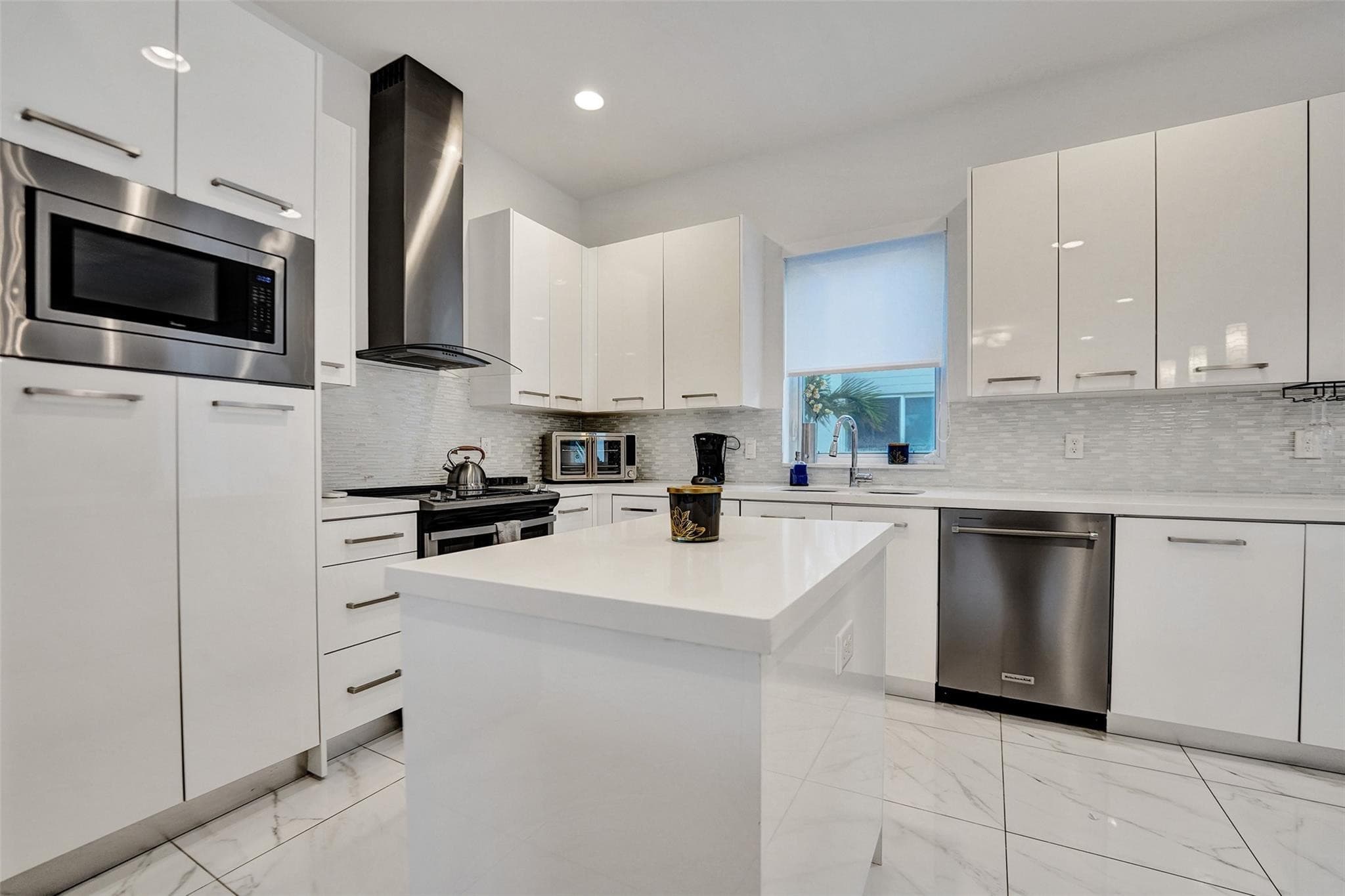 1371 N Ocean Boulevard, Pompano Beach, FL 33062 — photo 21 of 59