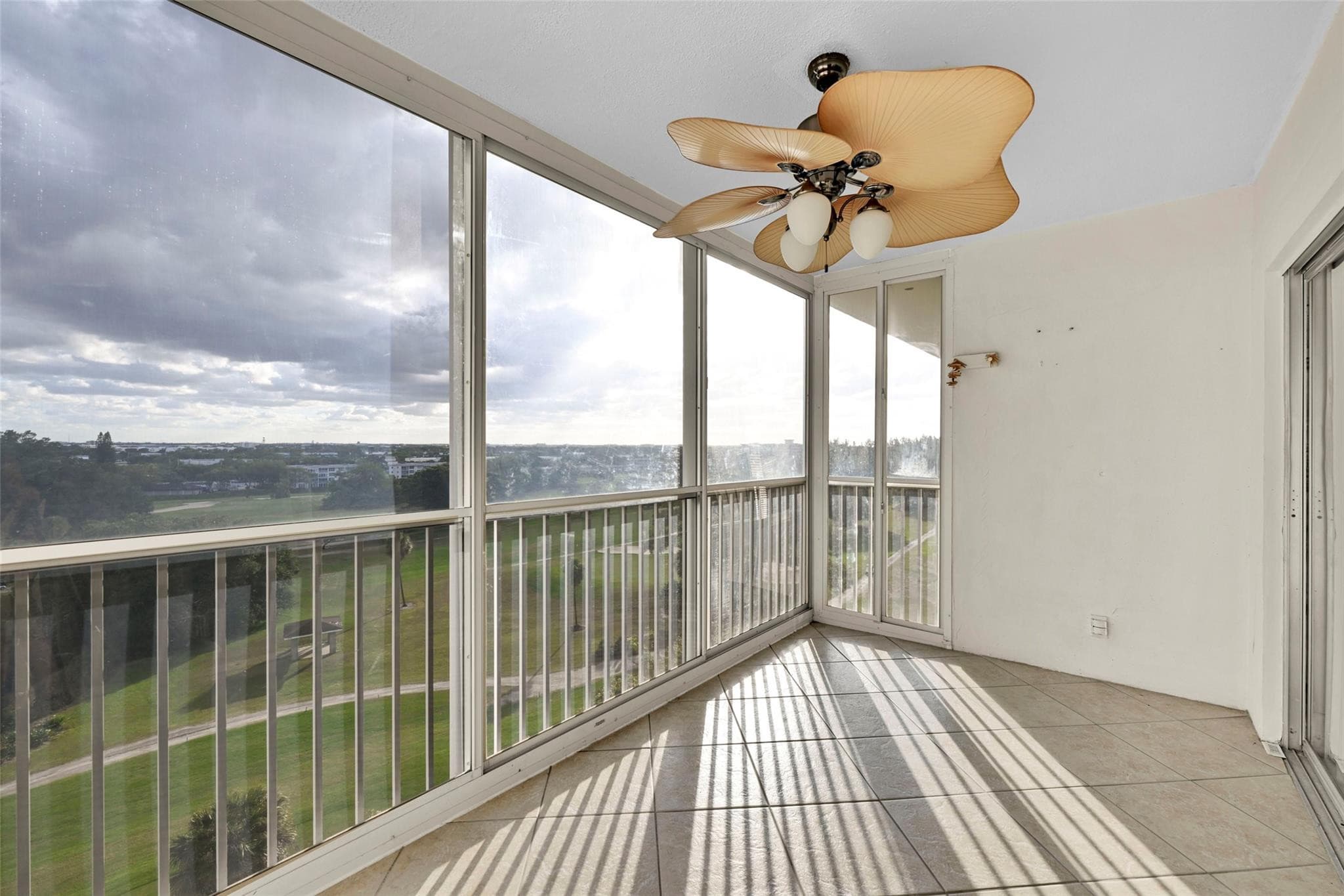 3050 N Palm Aire Drive 909, Pompano Beach, FL 33069 — photo 16 of 22