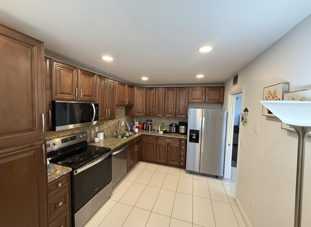 2850 Forest Hills Boulevard 214, Coral Springs, FL 33065 — photo 4 of 12