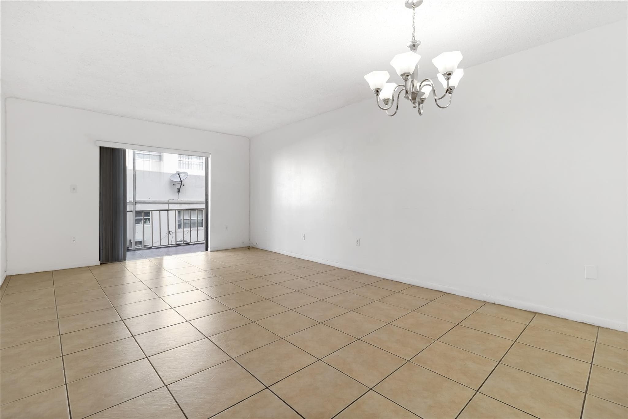 16750 NE 10th Avenue 126, North Miami Beach, FL 33162 — photo 2 of 26