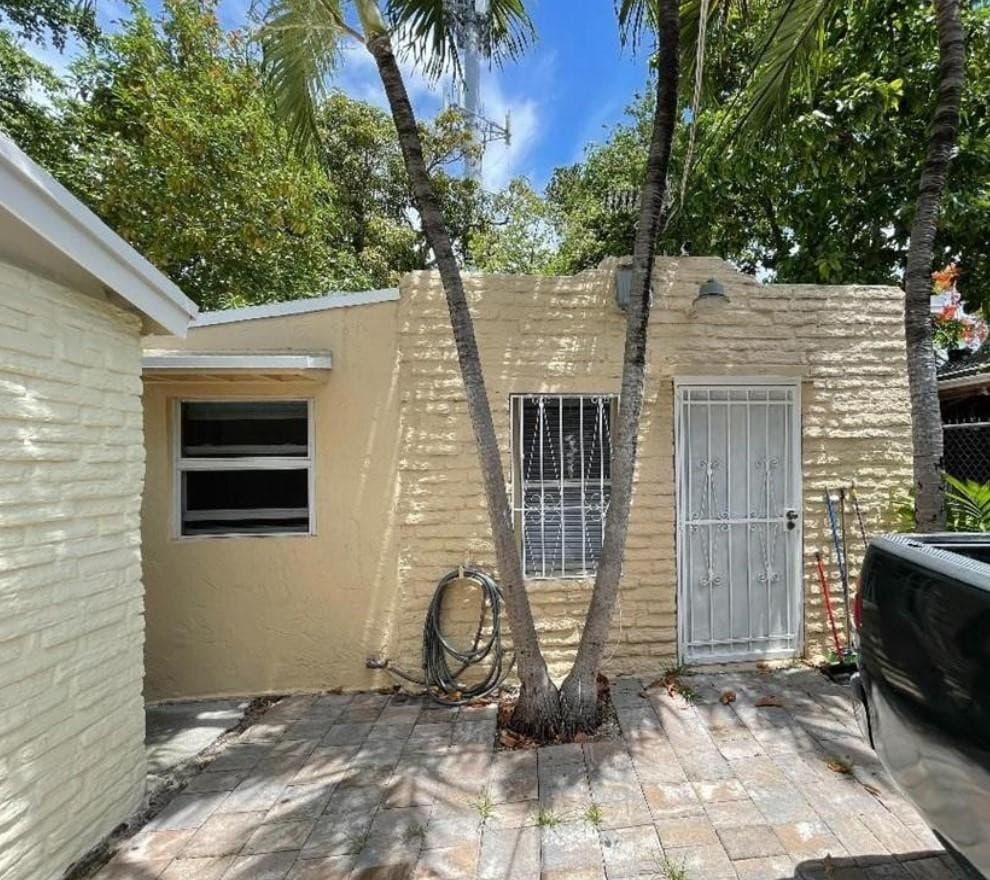 675 NW 34th Street, Miami, FL 33127 — photo 6 of 8