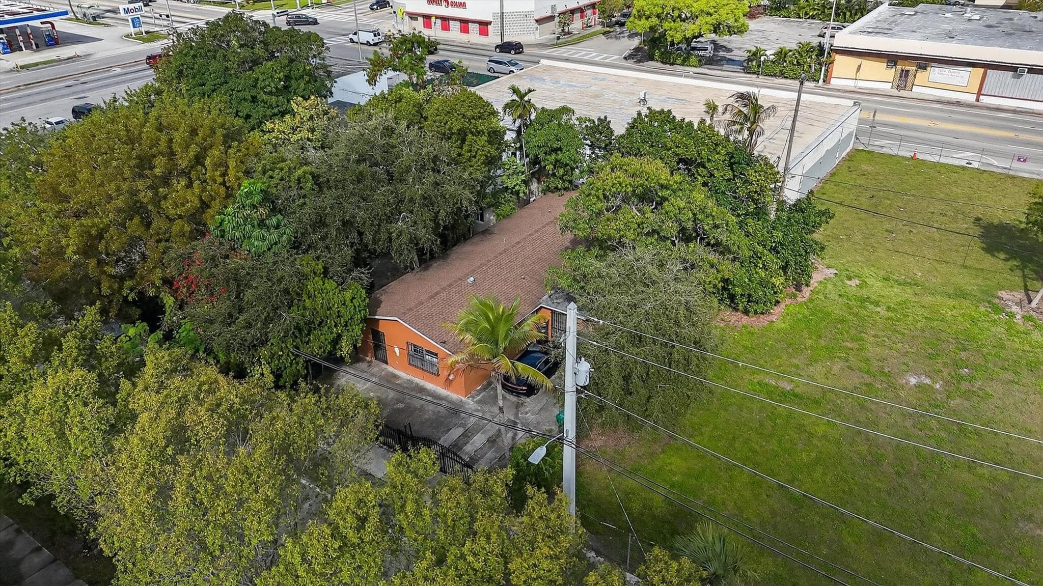 35 NE 53rd Street, Miami, FL 33137 — photo 2 of 12