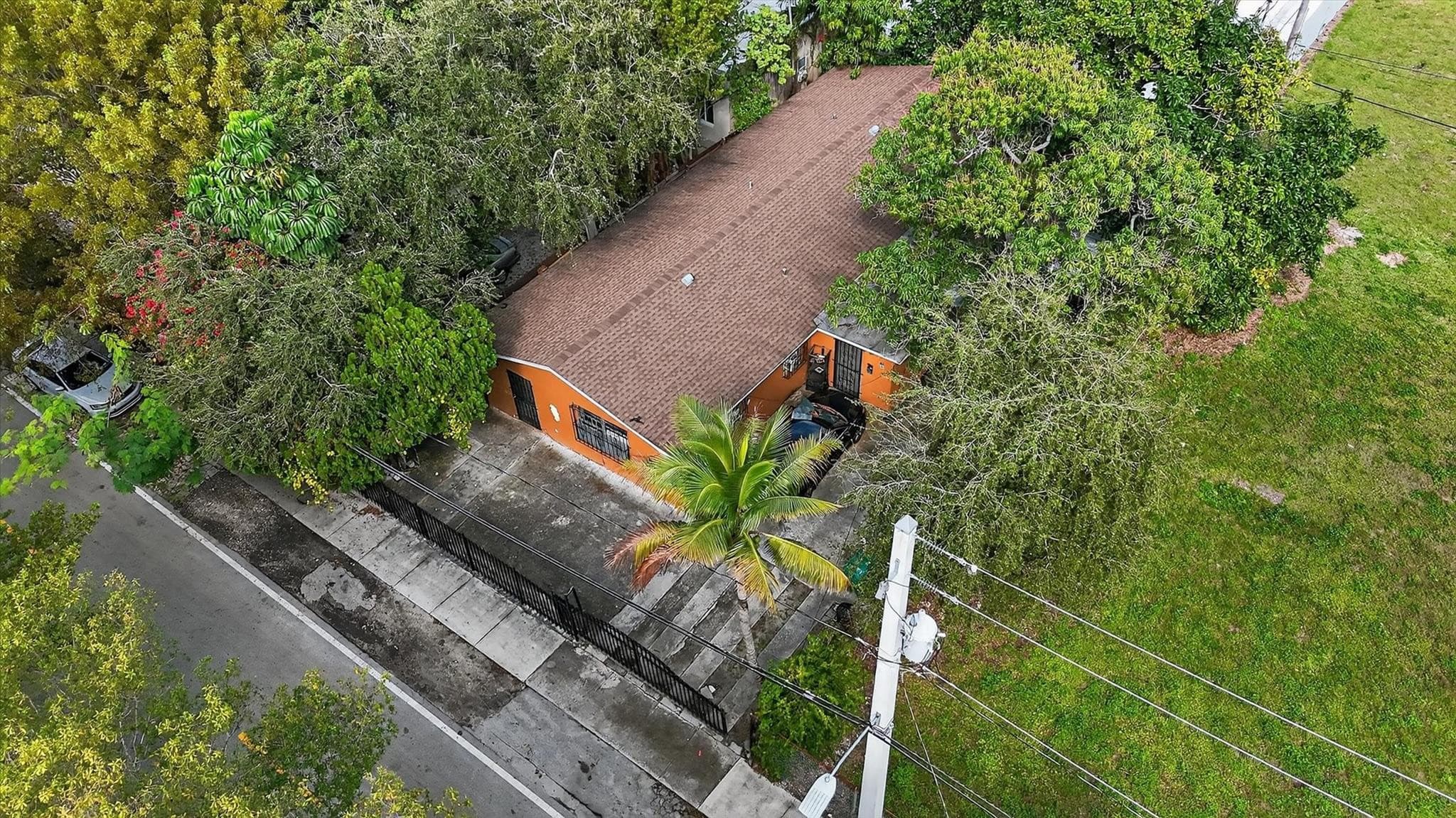 35 NE 53rd Street, Miami, FL 33137 — photo 6 of 12