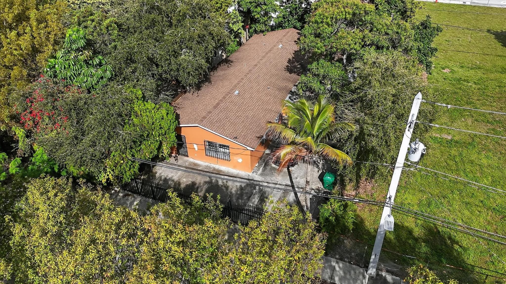 35 NE 53rd Street, Miami, FL 33137 — photo 7 of 12