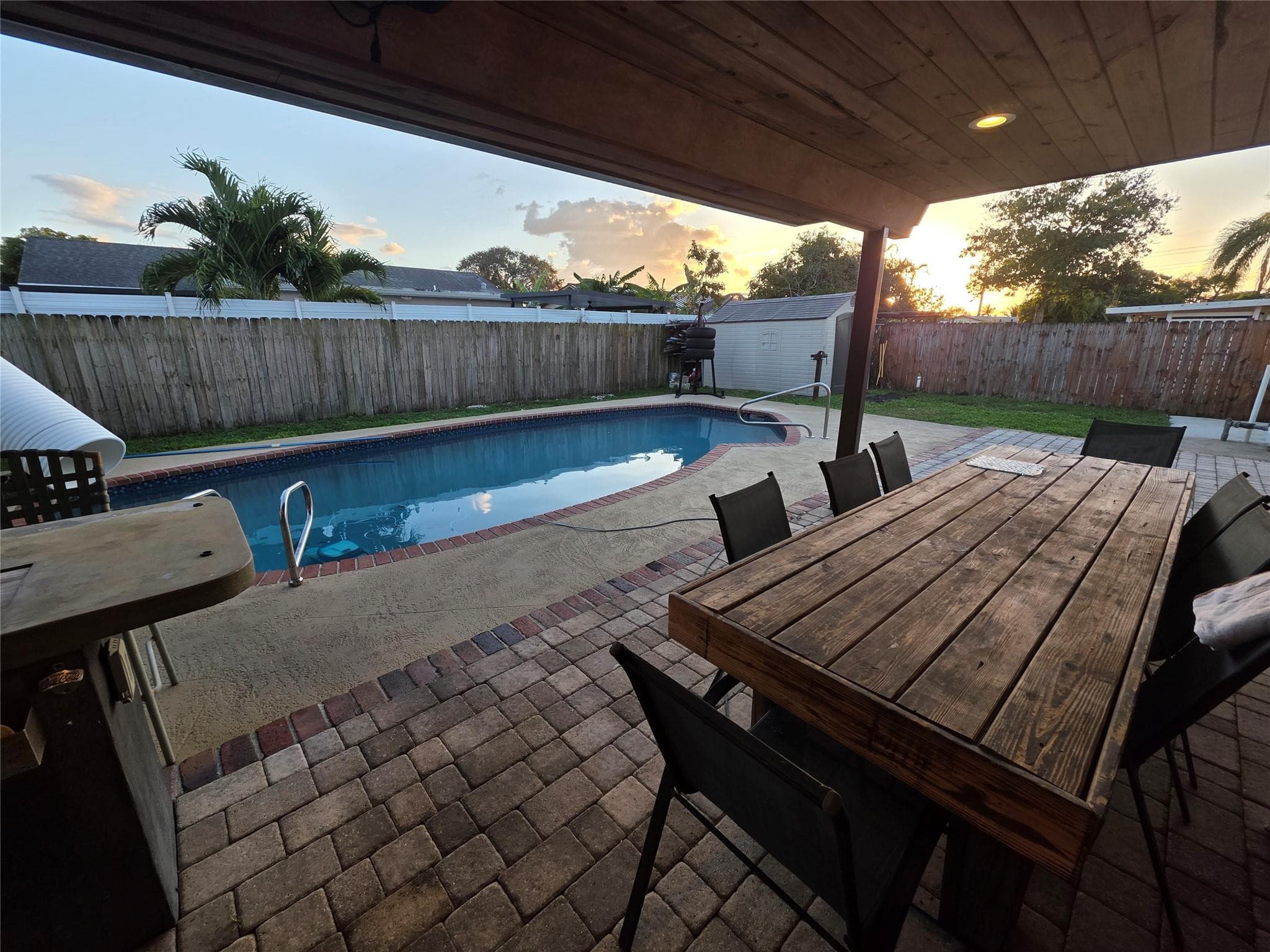 9410 NW 14th Street, Pembroke Pines, FL 33024 — photo 3 of 20