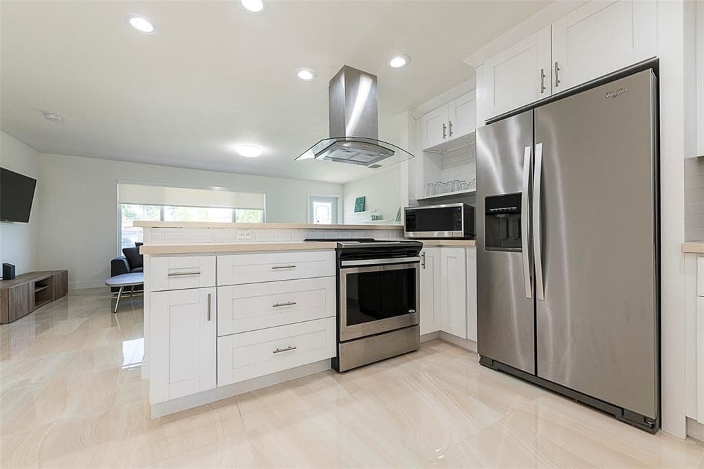 1162 Hayes Street, Hollywood, FL 33019 — photo 26 of 38