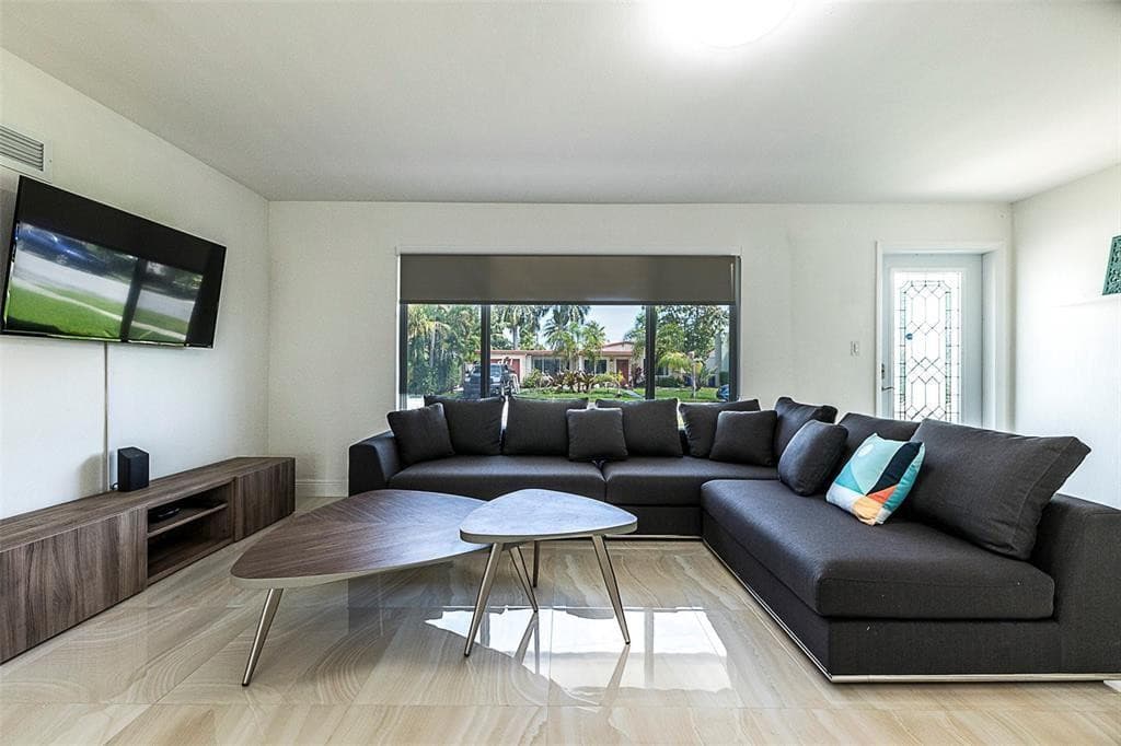 1162 Hayes Street, Hollywood, FL 33019 — photo 29 of 38