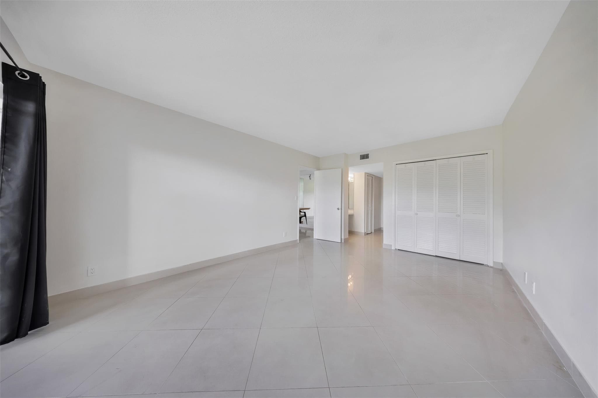 2850 N Palm Aire Drive 104, Pompano Beach, FL 33069 — photo 13 of 23