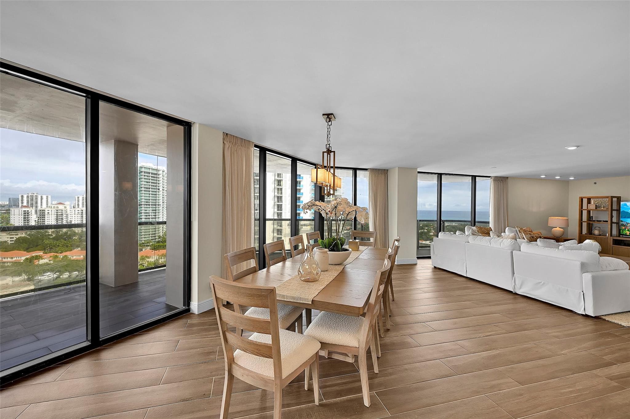 19667 Turnberry Way 20GR, Miami, FL 33180 — photo 12 of 48