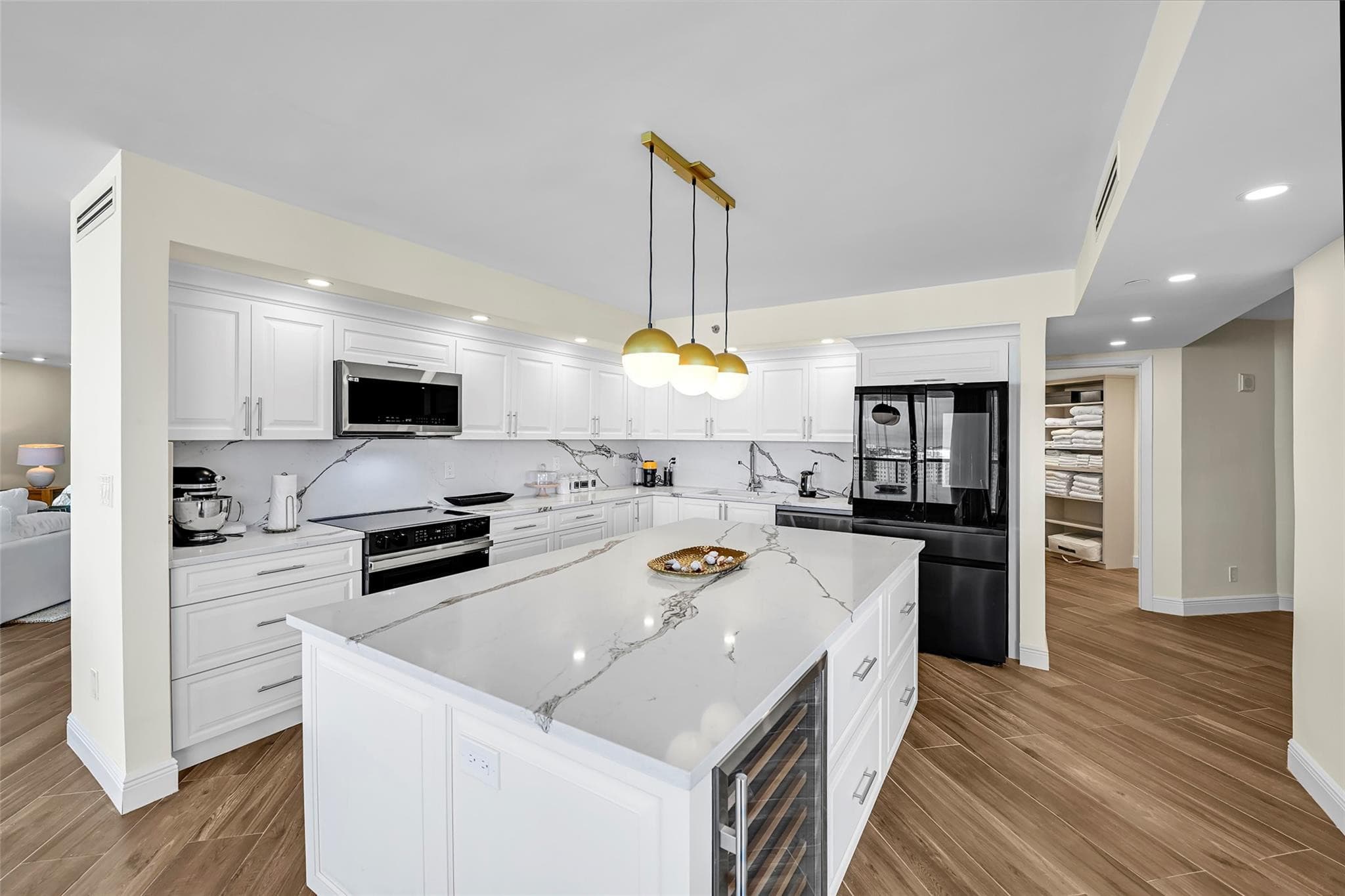 19667 Turnberry Way 20GR, Miami, FL 33180 — photo 15 of 48