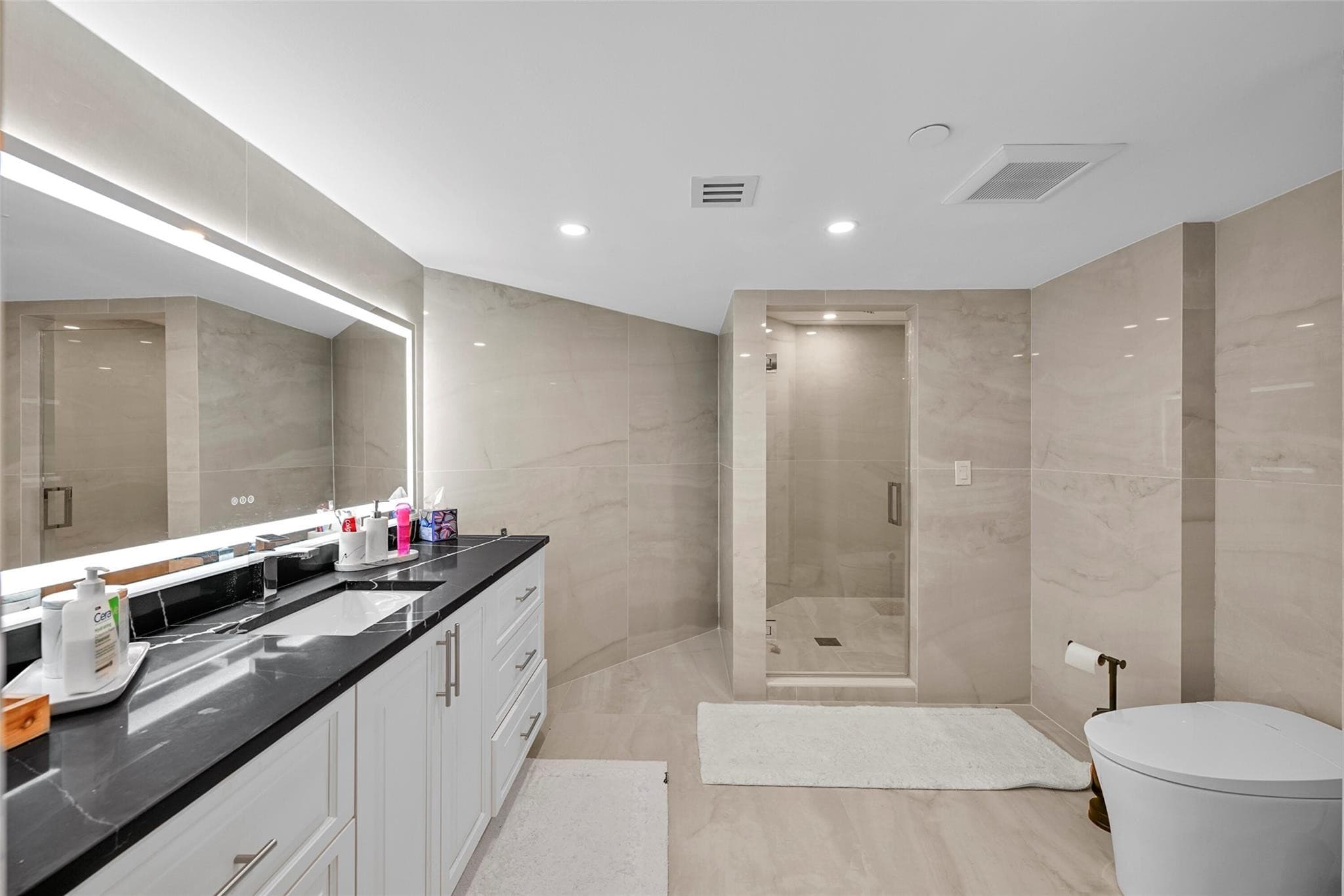 19667 Turnberry Way 20GR, Miami, FL 33180 — photo 28 of 48