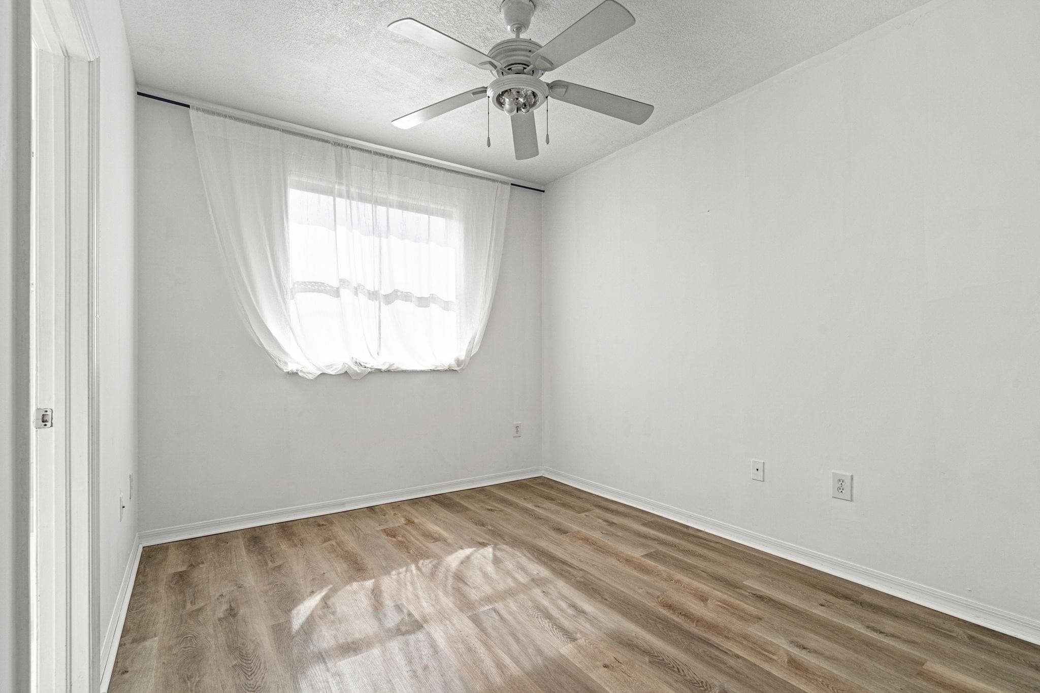 8520 NW 139th Terrace 1602, Miami Lakes, FL 33016 — photo 11 of 41