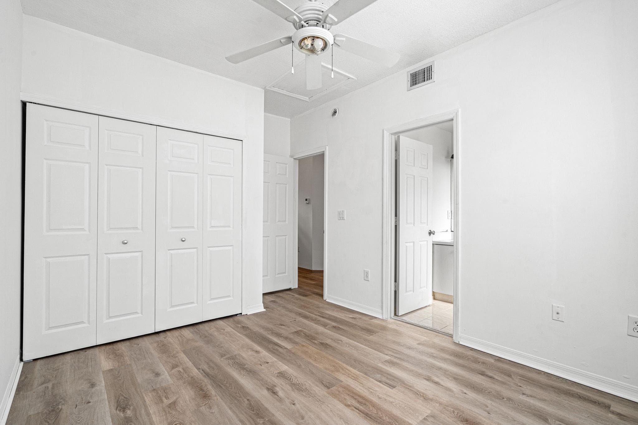 8520 NW 139th Terrace 1602, Miami Lakes, FL 33016 — photo 12 of 41