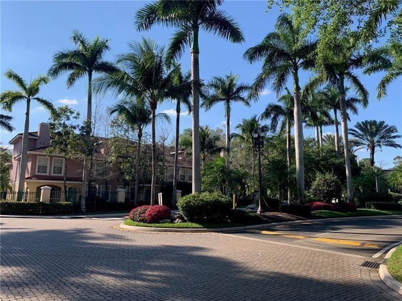 6942 W Sample Road 6942, Coral Springs, FL 33067 — photo 35 of 39