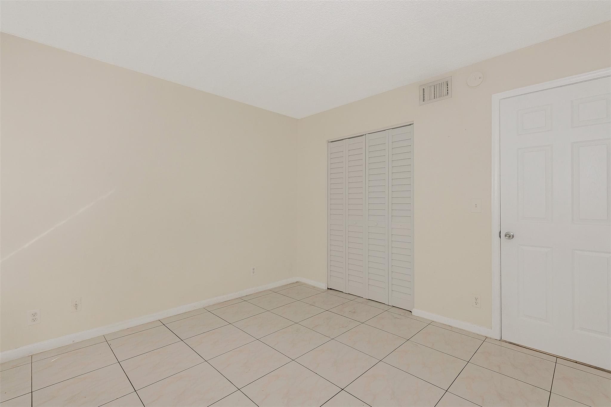 10201 NW 35th Street, Coral Springs, FL 33065 — photo 12 of 37