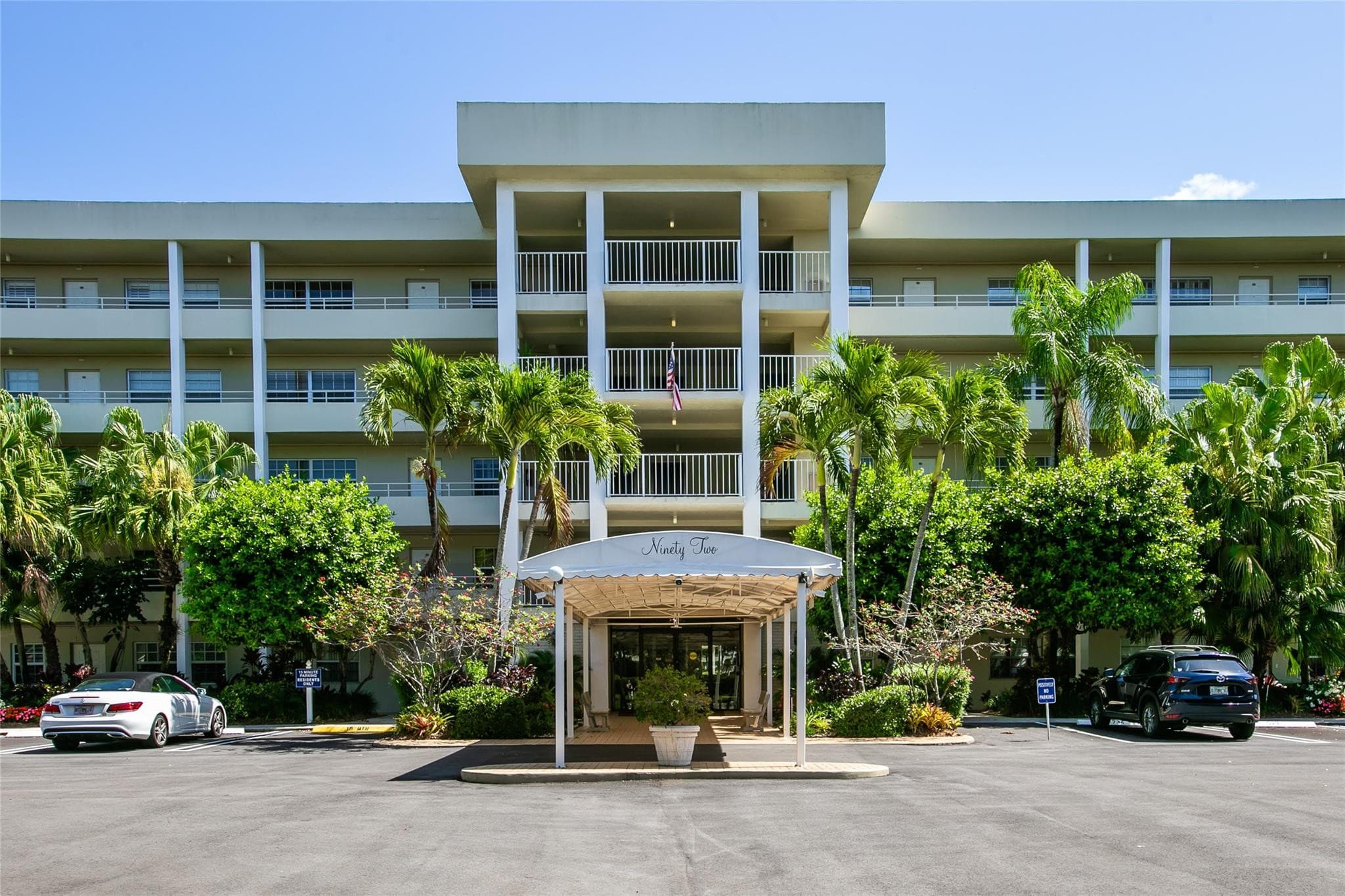 804 Cypress Boulevard 106, Pompano Beach, FL 33069 — photo 1 of 12