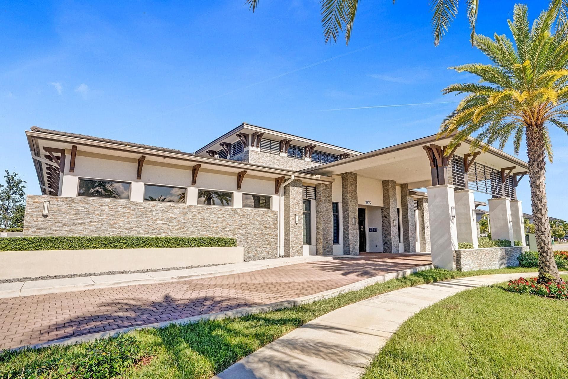 15501 NW 88th Avenue 15501, Miami Lakes, FL 33018 — photo 46 of 72