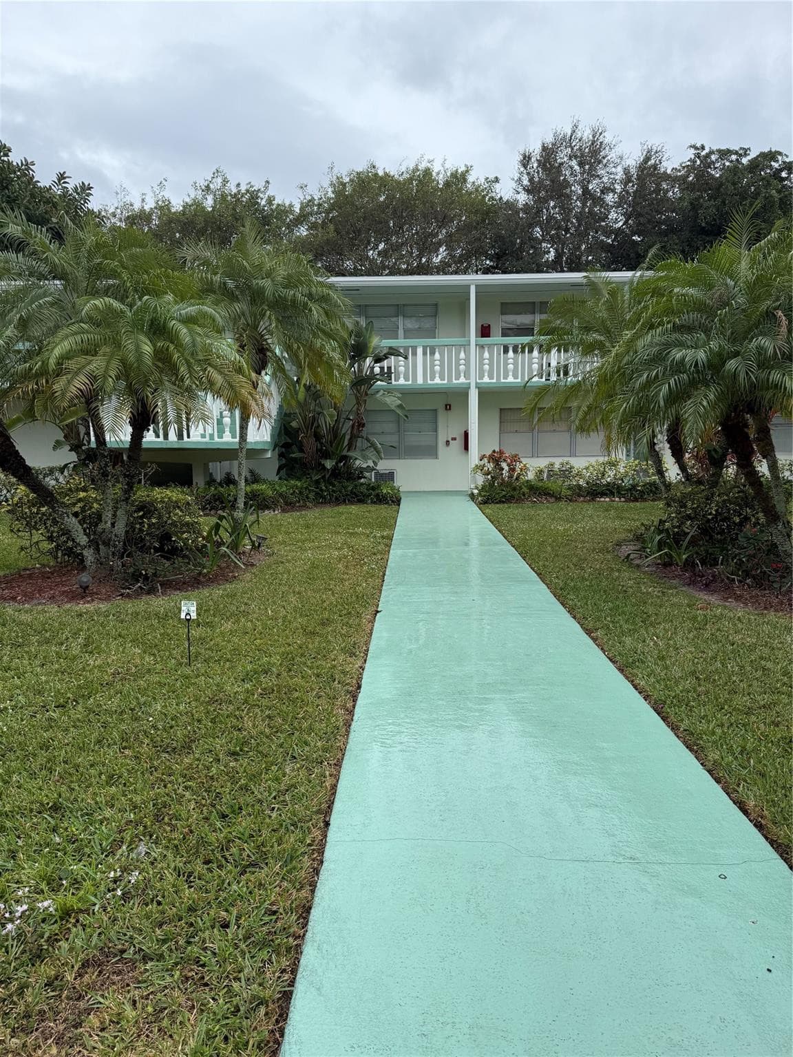 476 Tilford V 476, Deerfield Beach, FL 33440 — photo 1 of 13