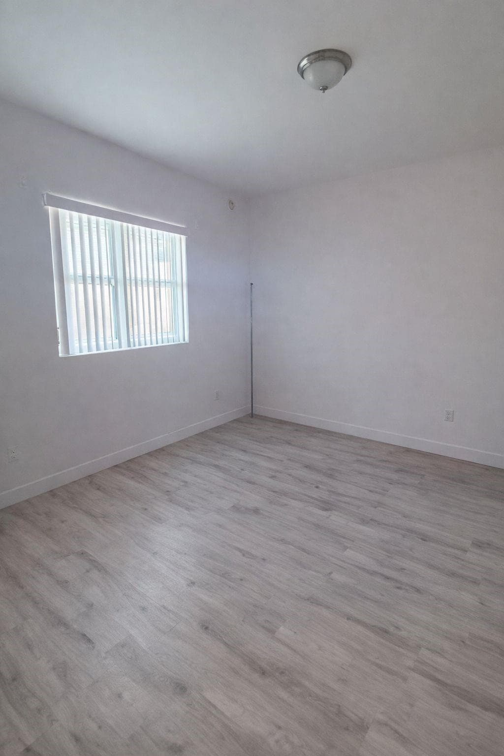 14951 Royal Oaks Lane 1607, North Miami, FL 33181 — photo 5 of 8