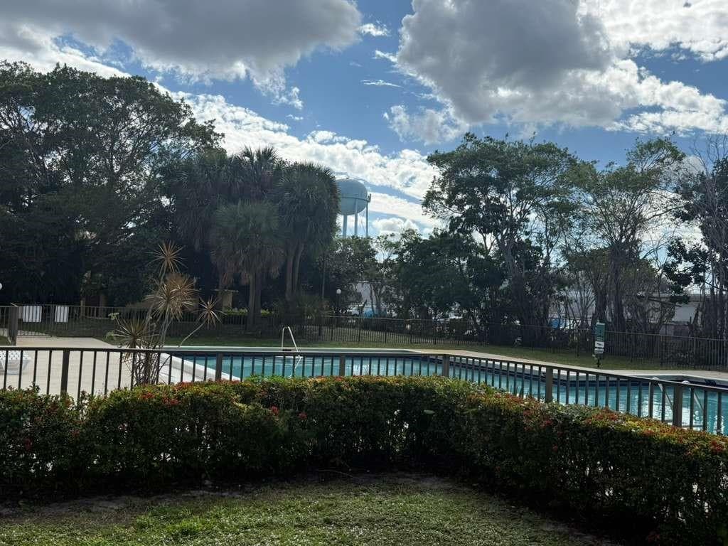 733 SE 1st Way 104, Deerfield Beach, FL 33441 — photo 35 of 37
