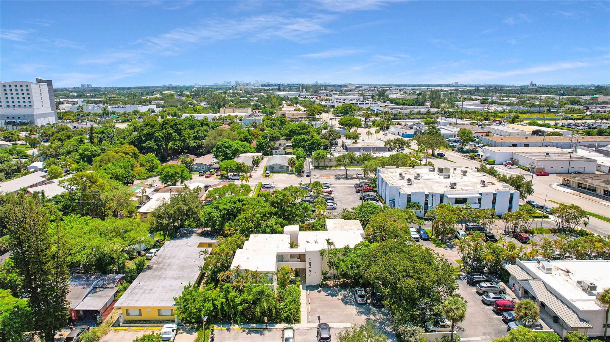 100 SE 21st Street 1-8, Fort Lauderdale, FL 33316 — photo 5 of 32