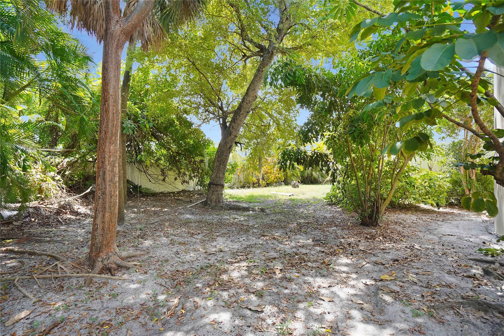 100 SE 21st Street 1-8, Fort Lauderdale, FL 33316 — photo 15 of 32