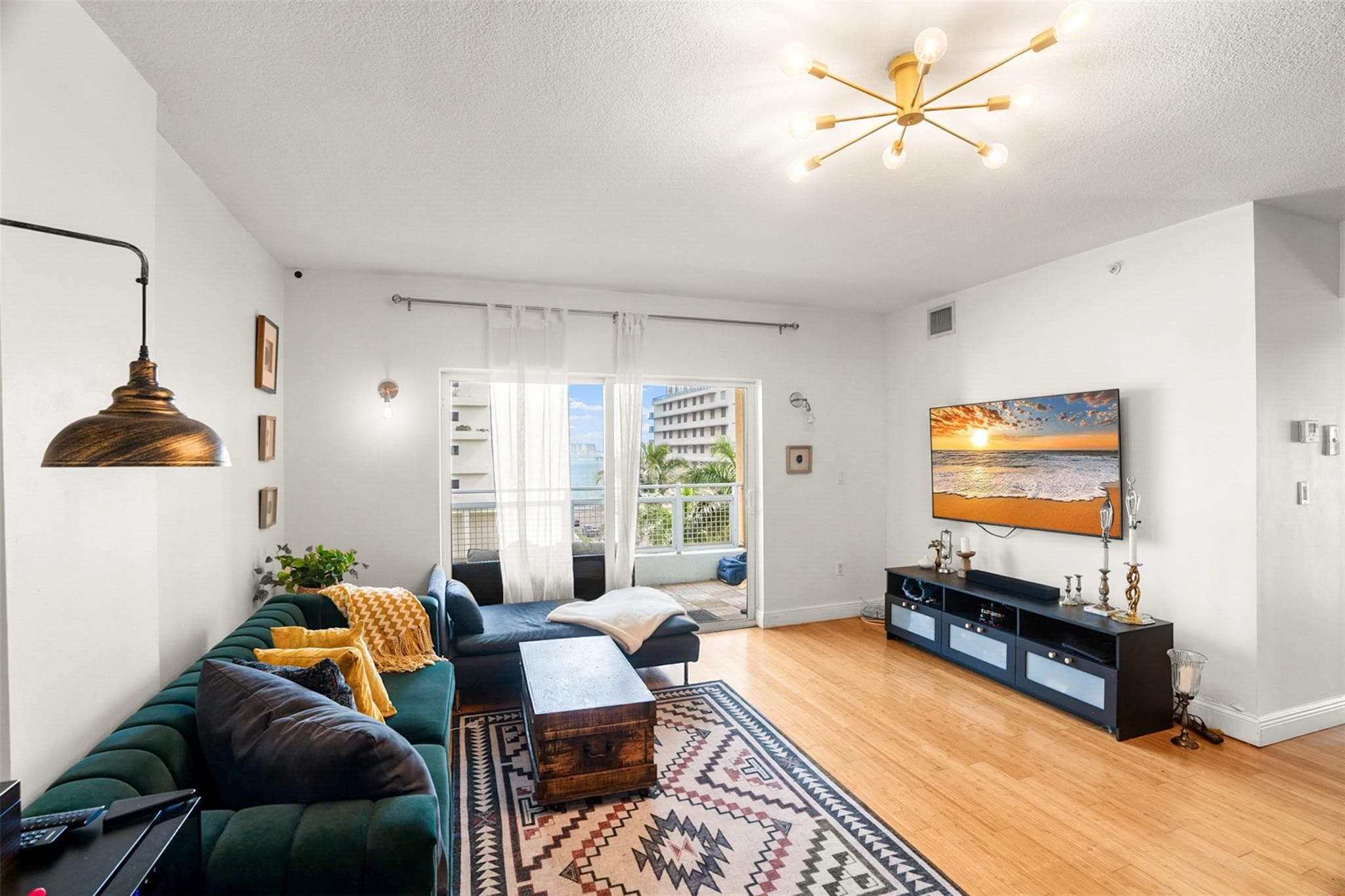 471 NE 25th Street 503, Miami, FL 33137 — photo 10 of 29