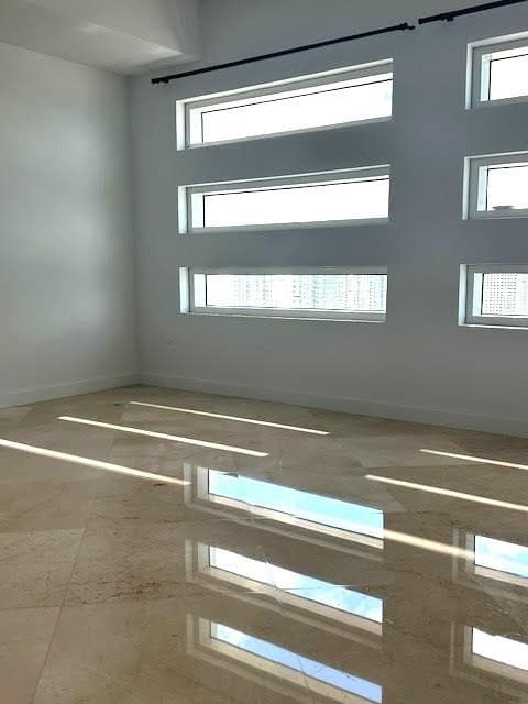 1040 Biscayne Boulevard 3003, Miami, FL 33132 — photo 9 of 11