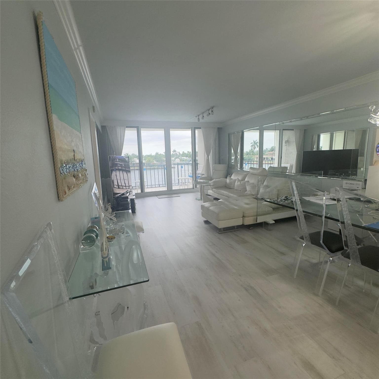 Condominium in Pompano Beach — photo 19 of 34