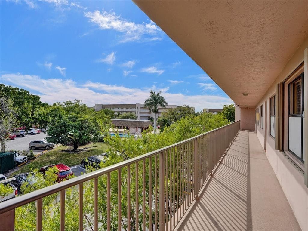 2704 NW 104th Avenue 308, Sunrise, FL 33322 — photo 18 of 22