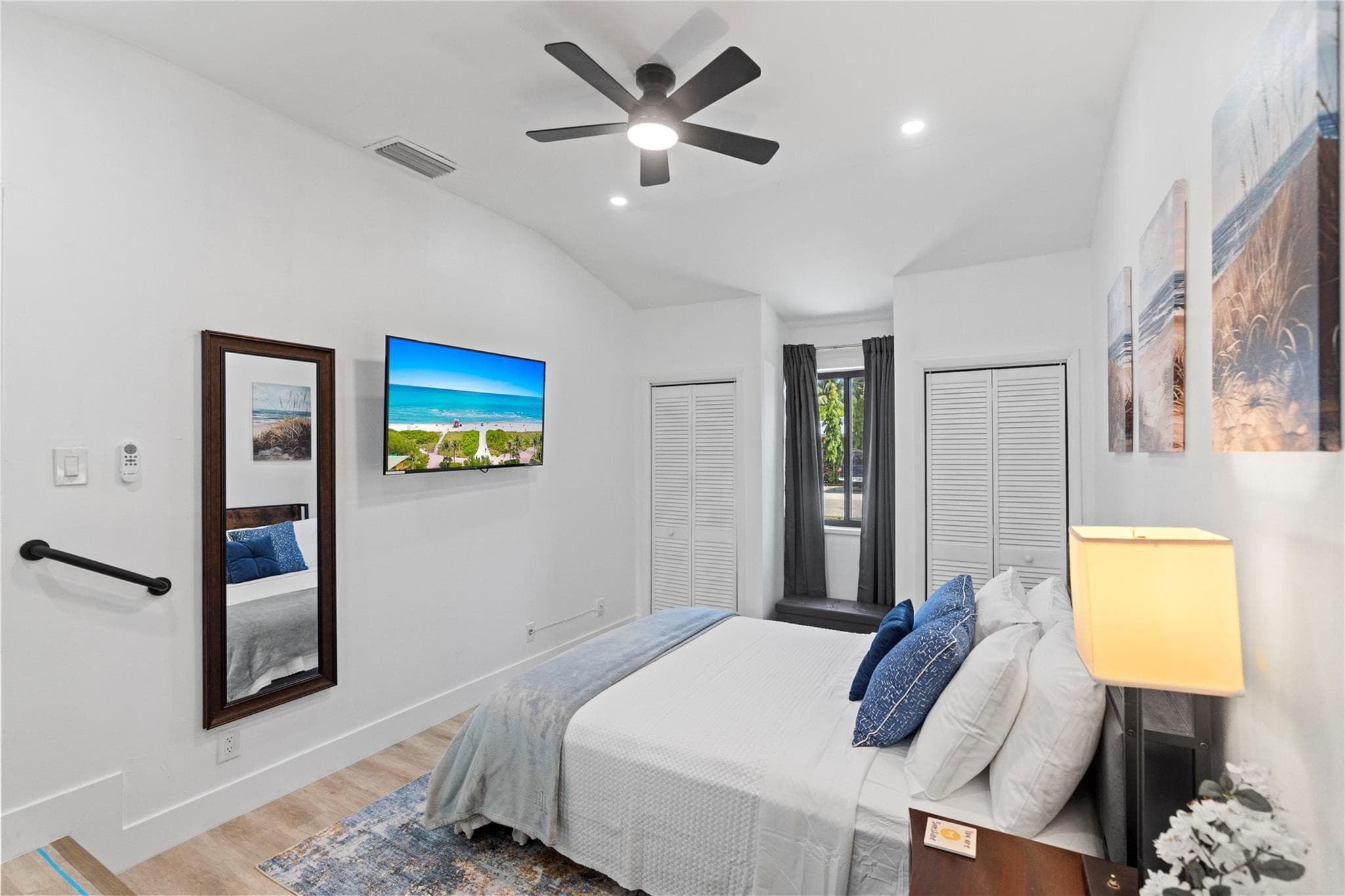 719 NE 36th Street, Oakland Park, FL 33334 — photo 23 of 44