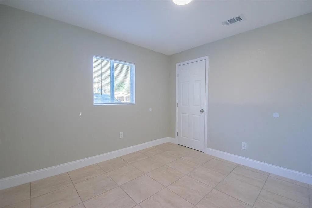 508 N 23rd Street, Fort Pierce, FL 34950 — photo 12 of 13