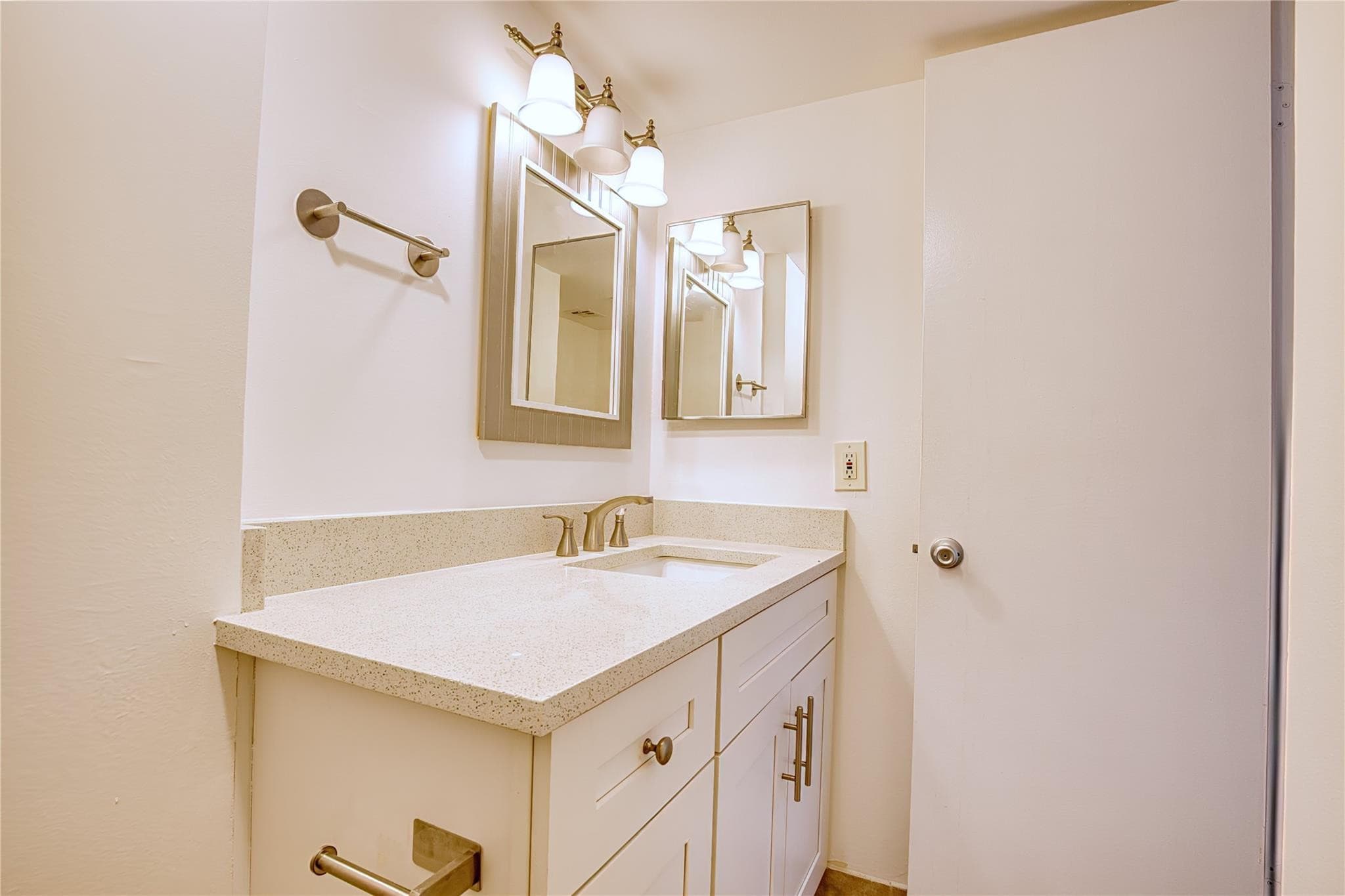 111 Briny Avenue PH-17, Pompano Beach, FL 33062 — photo 10 of 26