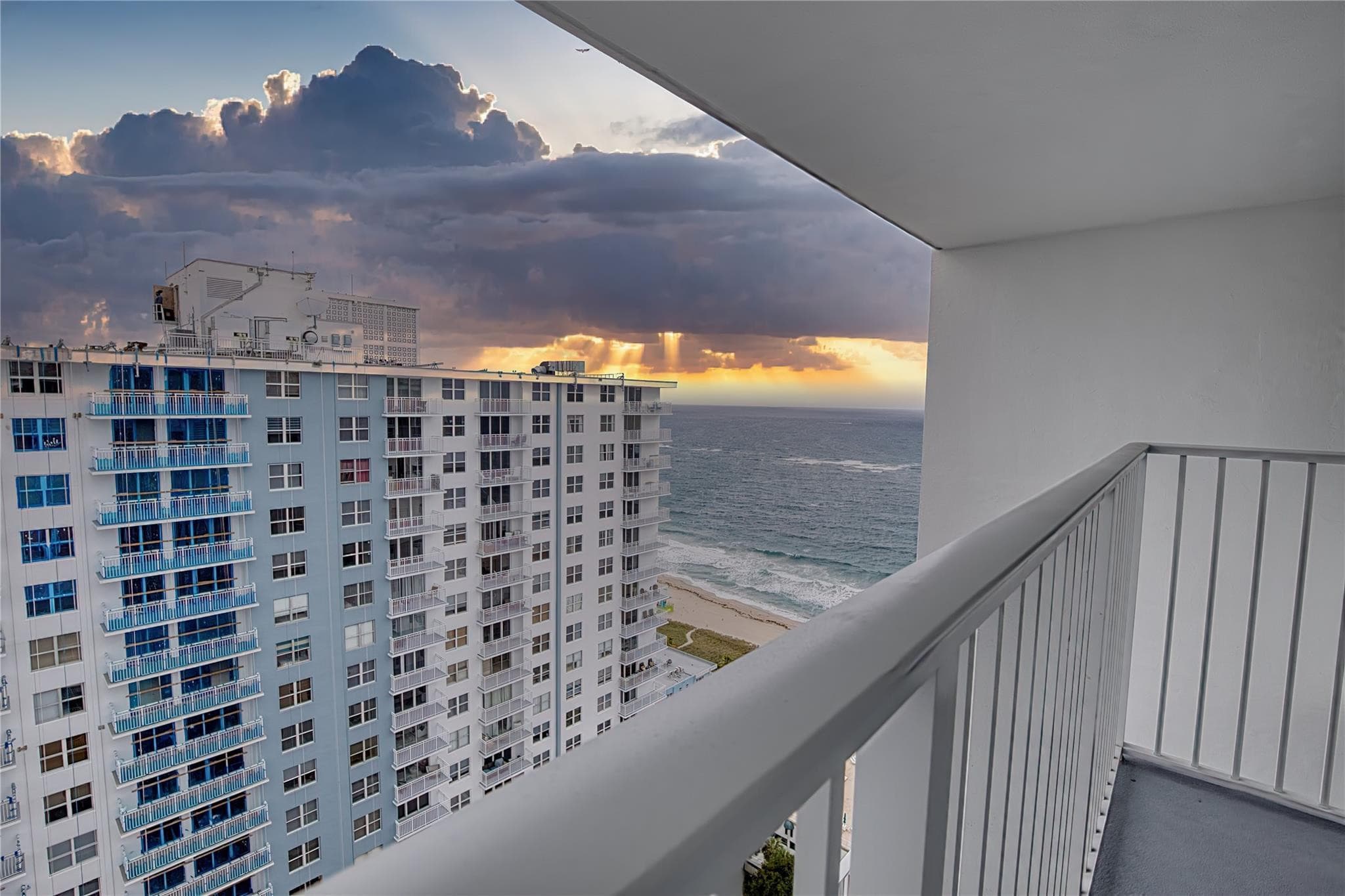 111 Briny Avenue PH-17, Pompano Beach, FL 33062 — photo 19 of 26