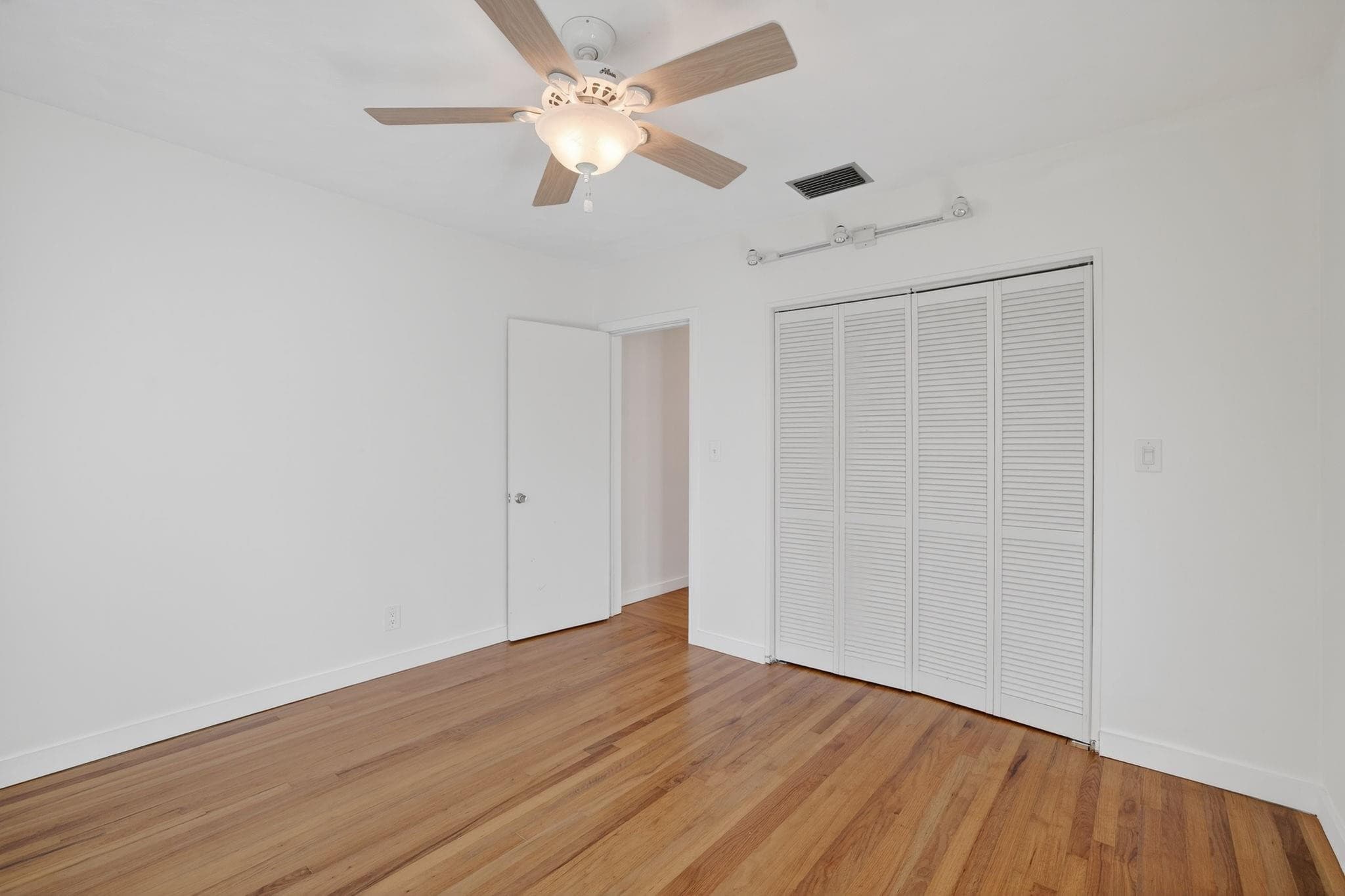 2317 NE 12th Street, Fort Lauderdale, FL 33304 — photo 38 of 50
