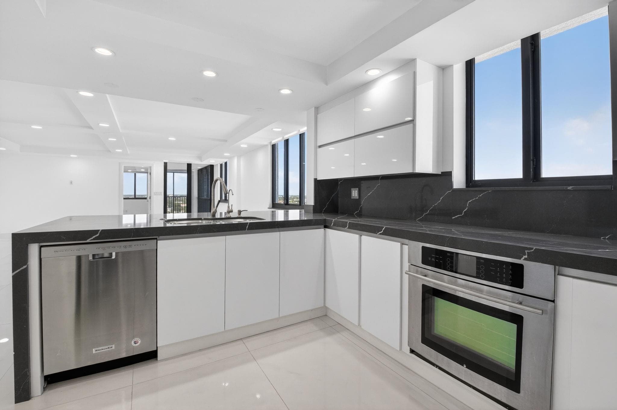 3420 S Ocean Boulevard PH-T, Highland Beach, FL 33487 — photo 13 of 77