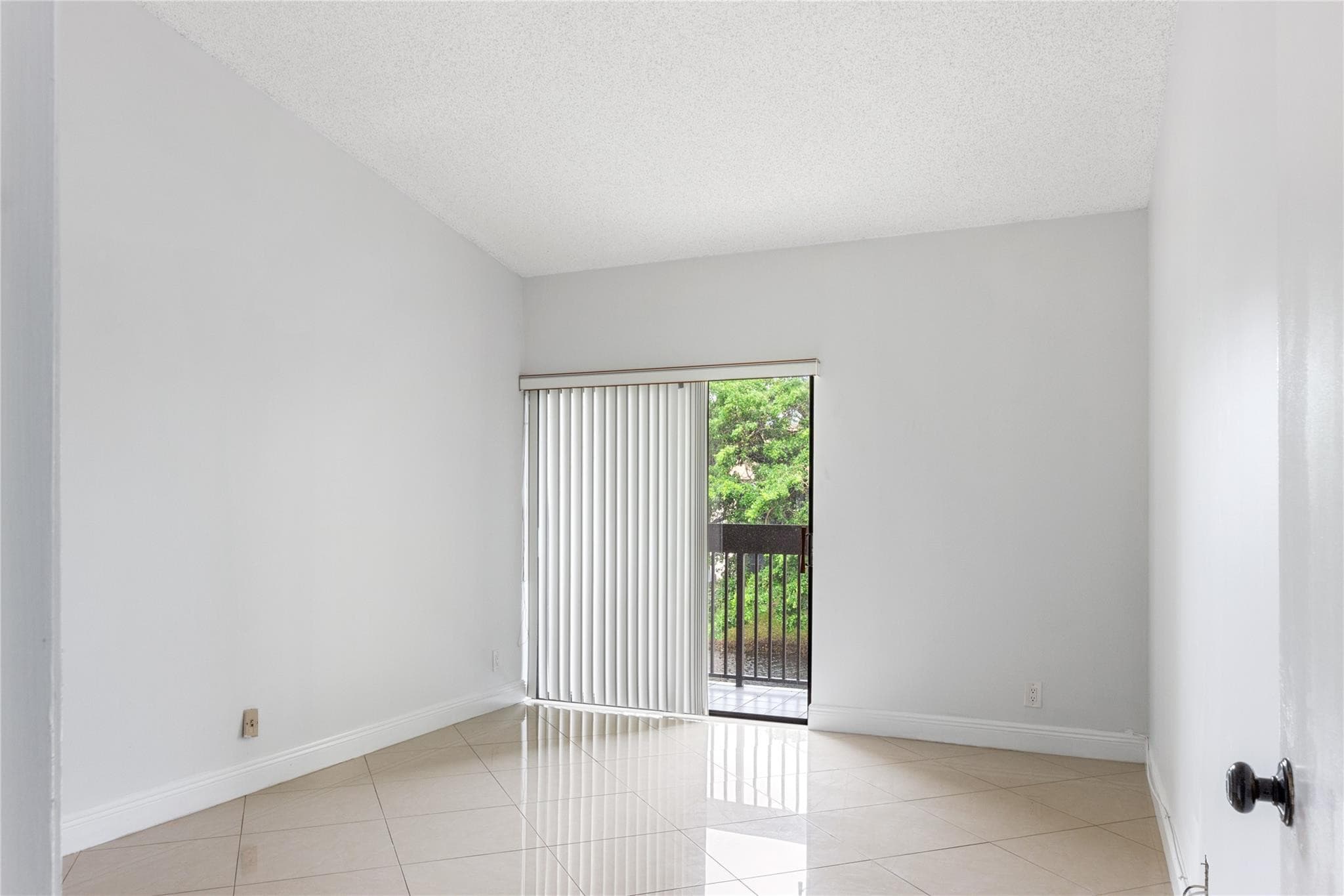2067 SW 15th Street 232, Deerfield Beach, FL 33442 — photo 11 of 26